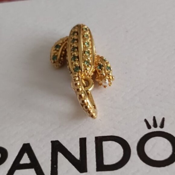 AUTH PANDORA* RETIRED*14kt Gold Plated Sparkling Desert Cactus Pendant Charm - Picture 2 of 16